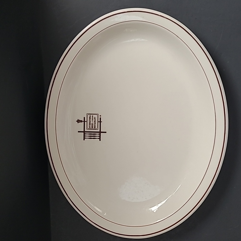 Vintage IHOP oval plate